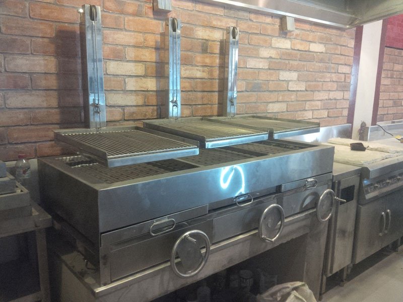 Cung cấp thiết bị bếp công nghiệp cho nhà hàng Quince